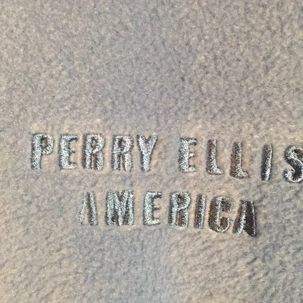 Perry Ellis Sweatshirt pullover - Picture 3 of 3